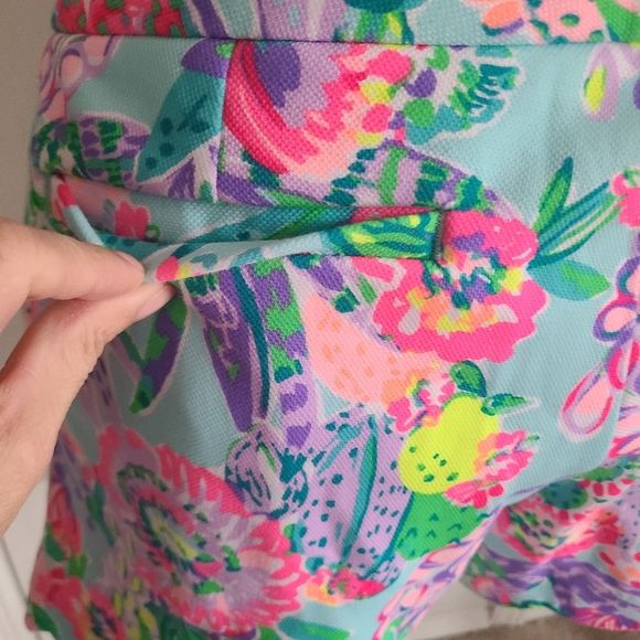 Lilly Pulitzer Buttercup Shorts Size 10 Scalloped Preppy Floral Me And My Zesty - Picture 7 of 16